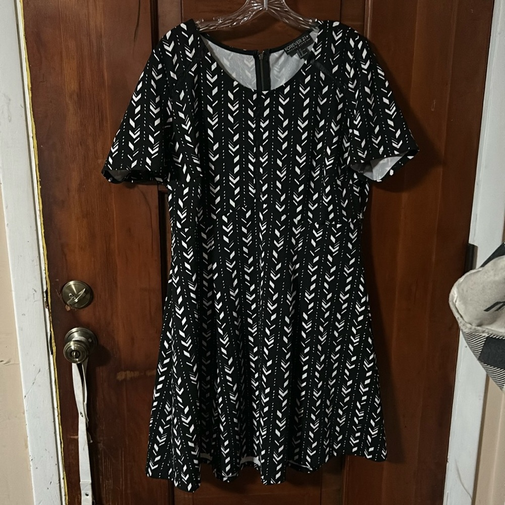 Super cute Forever 21 a line dress